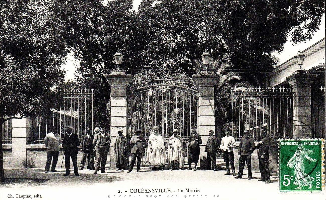 2322- Orleansville - Mairie.jpg